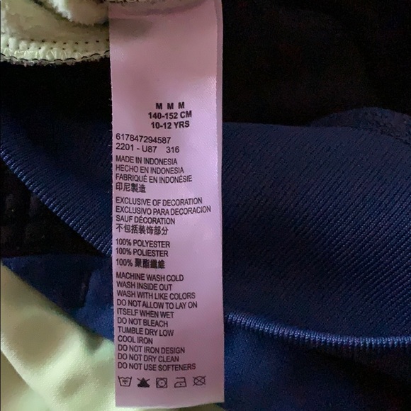 Air Jordan Boy’s M (10-12) LS Sweatshirt Hoodie - Picture 5 of 5